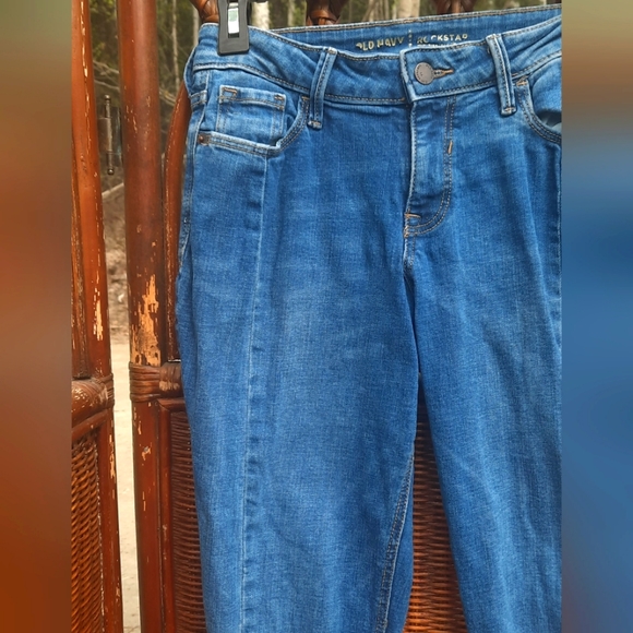🍀3/15 Old Navy Woman's Ankle Blue Jeans - Picture 3 of 8